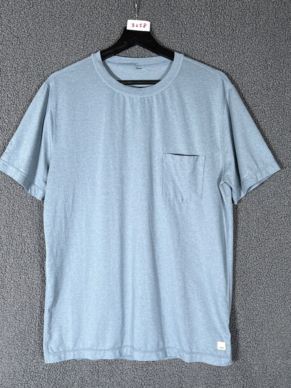 Vuori Tradewind Performance T Shirt - Men's Size M - Blue